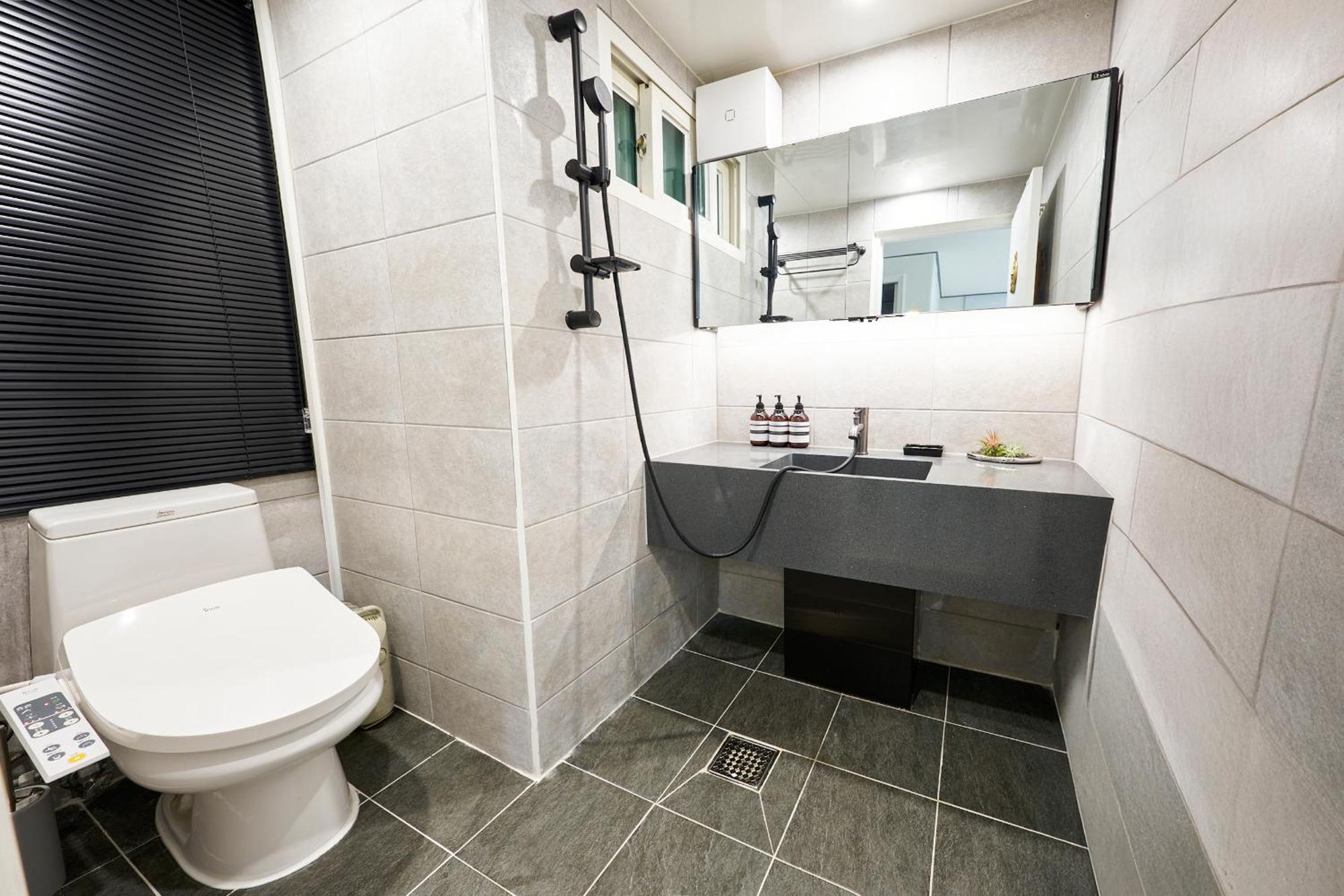 Hta Tailored Service Home&fitness Near Stn Holiday home Seoul